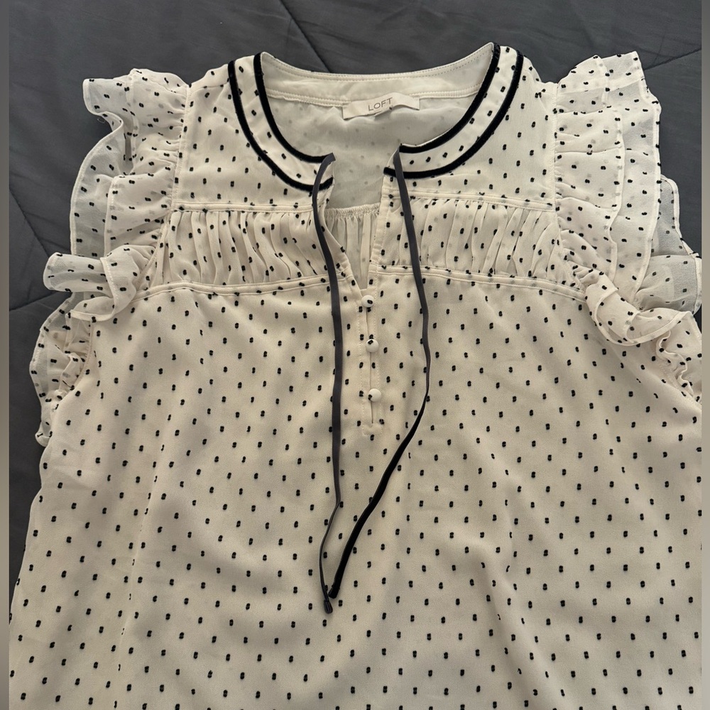 Woman blouse excellent condition